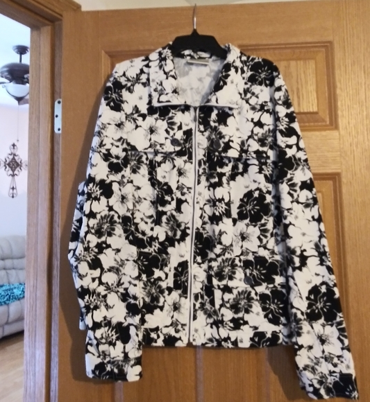 Studio Works Jacket - Picture 1 of 6